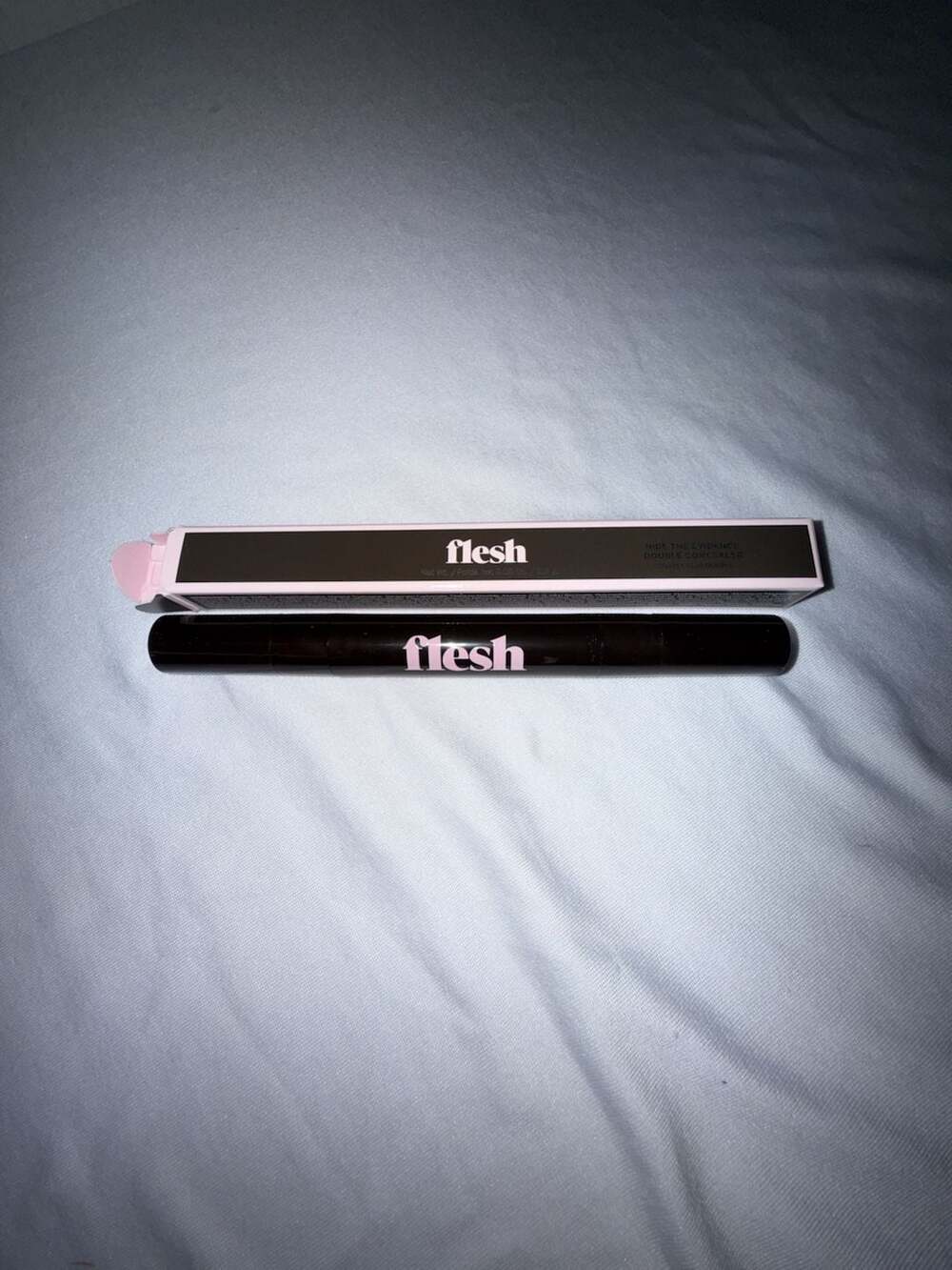 Flesh Hide The Evidence Double Concealer - 04 Peachy Beige